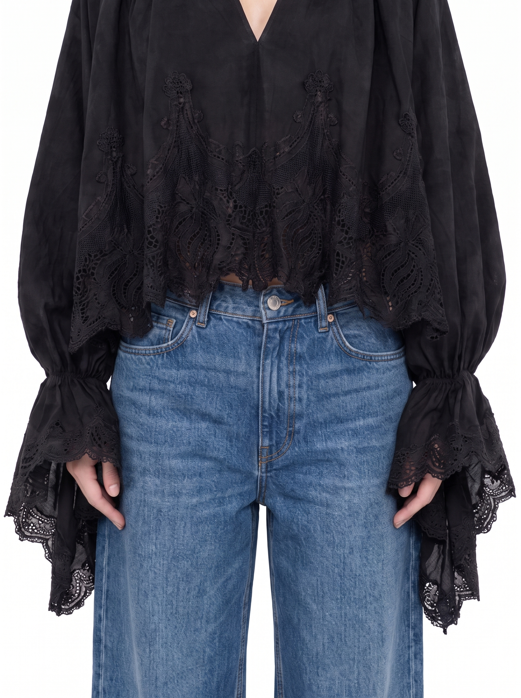 OVERSIZED CROPPED BLUSE MIT SPITZENBESATZ